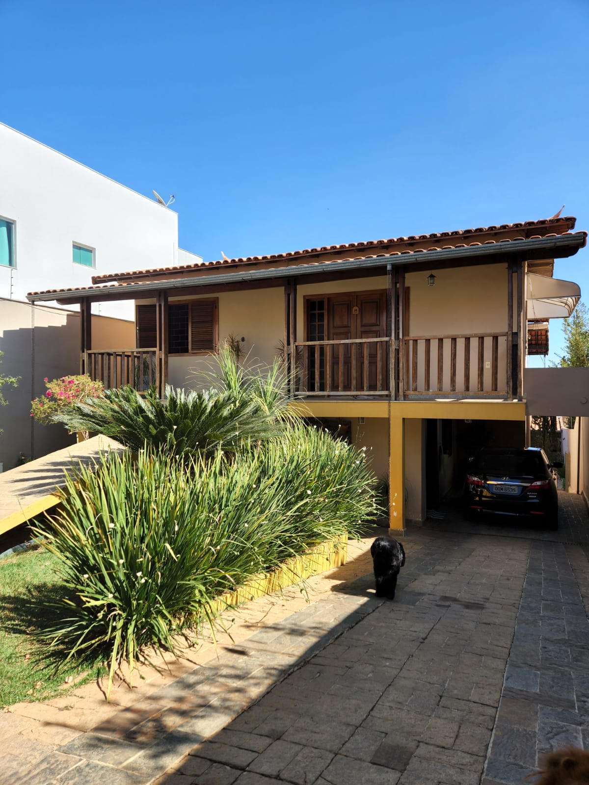 VENDO LINDA CASA COM PISCINA-MORRO DO CLARO